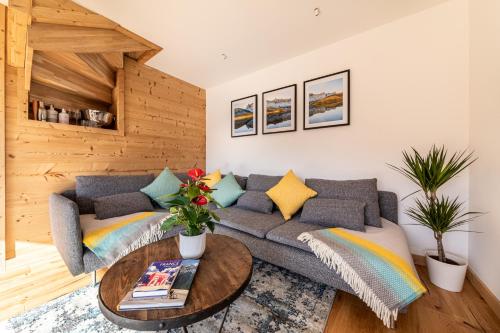 Chalet Marialys: Newly Renovated Alpine Chalet with Mountain Views