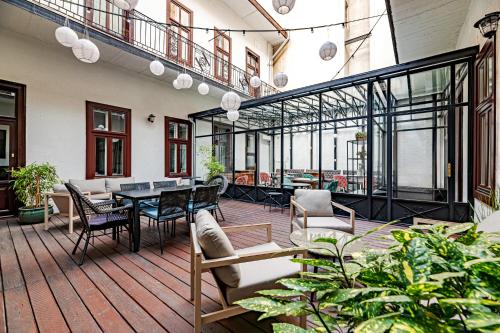 Beletage-Boutique Hotel — Inner courtyard view