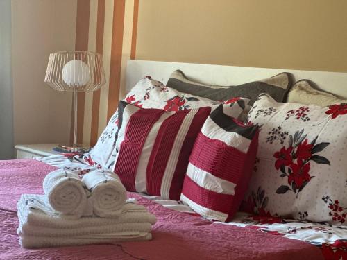 Ένα ή περισσότερα κρεβάτια σε δωμάτιο στο Apartman Fenjer