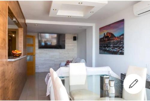 vistas al mar a 300m de playa , 3 habitaciones, Identificacion check in 5 viajeros