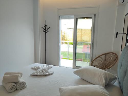 Postel nebo postele na pokoji v ubytování Iris pool House