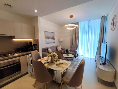 Fotografie z fotogalerie ubytování New 1 bedroom in Sobha - Community View v Dubaji