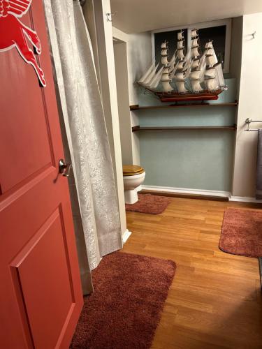 Gallery image of A Spicy Swedish Cottage in Salt Lake City