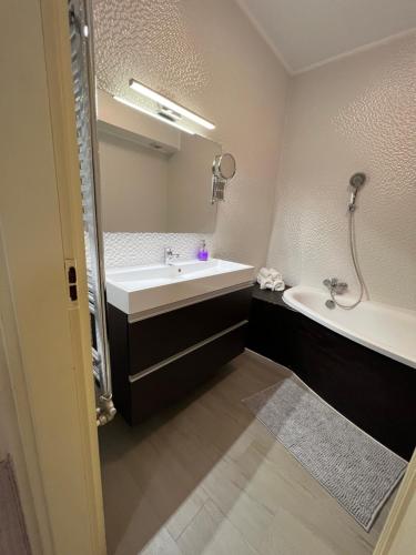 Koupelna v ubytování City Lux Apartman