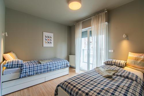 Flexible SelfCheckIns 58, 59 & 60 - Zagreb - Loggia - New - Luxury