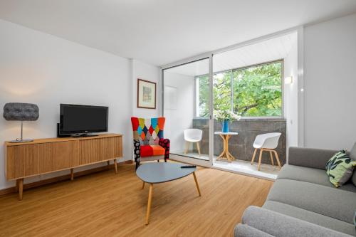 Artistic Central Apartment