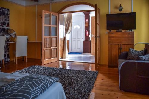 Klára Apartman 6600 Szentes, Sáfrán Mihály utca 55 kép - 3
