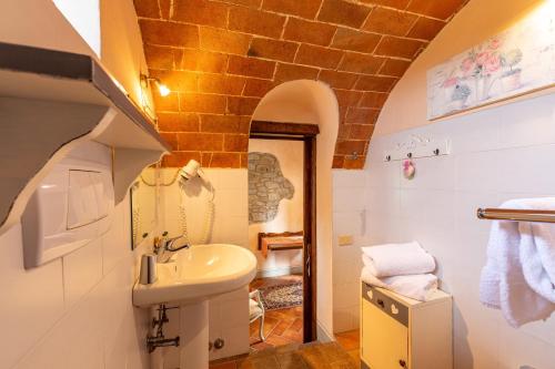 Kúpeľňa v ubytovaní Borgo Dolci Colline Resort Ziraia