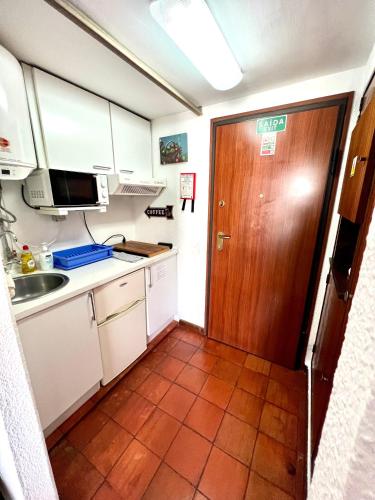 Estoril 4 - Nice & Cozy Little Studio with Terrace