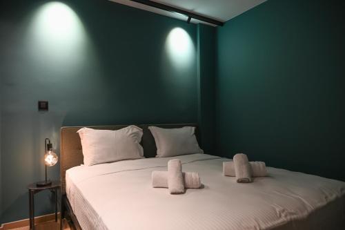 Cocoon Athenian Riviera by Neuvel