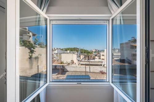 Acropolis View Apt: Cozy Stay in Athens