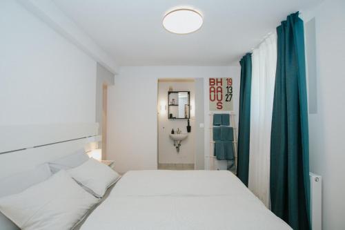 First Love one-bedroom apartment for 2