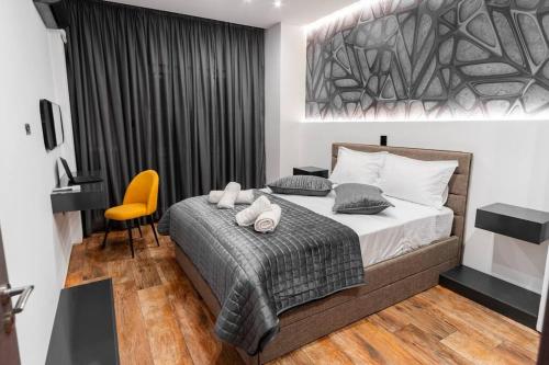 The Modern Flat 25