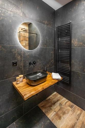 The Modern Flat 25