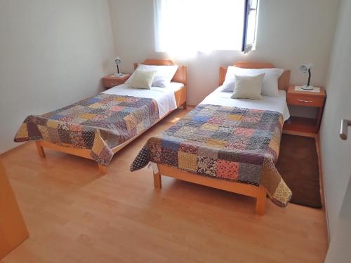 Apartman Kiki-udoban smještaj za 5 osoba na mirnoj lokaciji