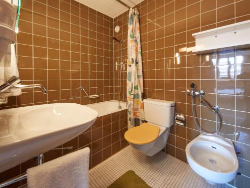 Apartment Arzinol 305 by Interhome