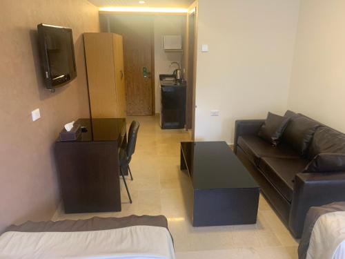 Posezení v ubytování Bliss 3000 Furnished Studios