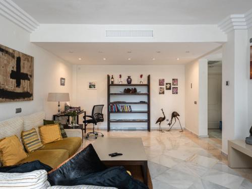 Apartment Fuente Aloha by Interhome