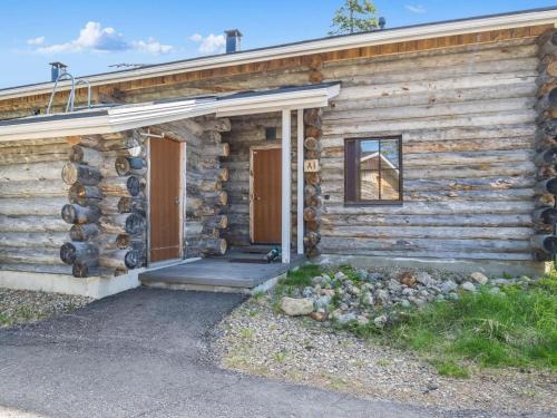 Budova, kde se prázdninový dům nachází