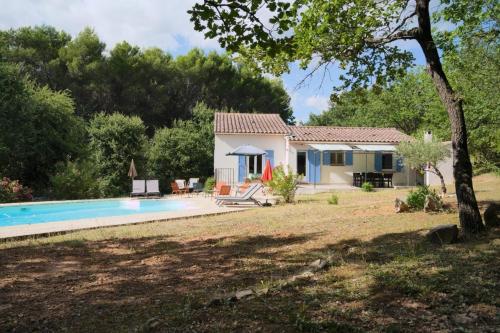 Holiday Home nature and swimming pool in Provence !