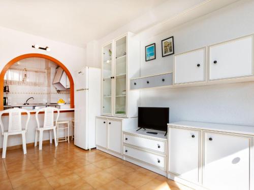 Apartment Cordoba-2 by Interhome