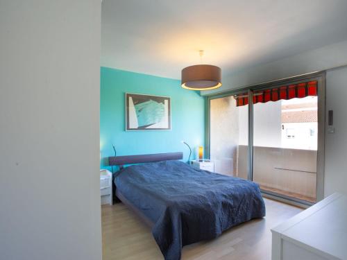 Apartment Les Jardins du Luxembourg-2 by Interhome