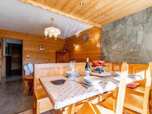 Apartment Les Grandes Balmes I et II - Le Lac-11 by Interhome