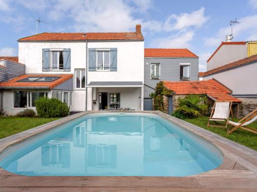 Hồ bơi trong/gần Holiday Home Le Bain du Papillon by Interhome