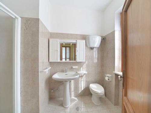 Koupelna v ubytování Holiday Home Mariani by Interhome