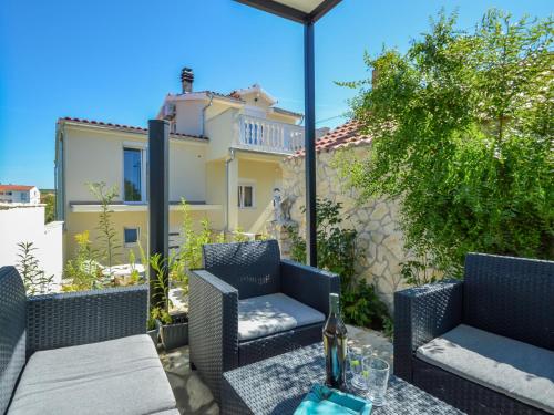 Χώρος καθιστικού στο Holiday Home Aurora by Interhome