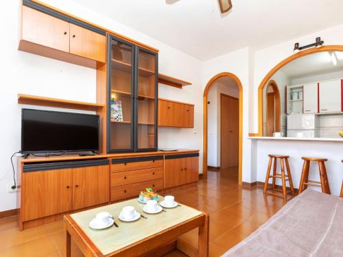 Apartment Jerez-2 by Interhome