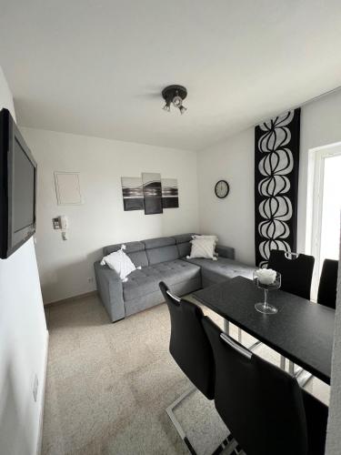 Apartment in Crikvenica with sea view, balcony, air conditioning, WiFi 3492-1