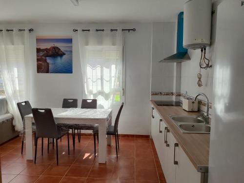 Köök või kööginurk majutusasutuses Apartamento El Humedal Cabo de Gata