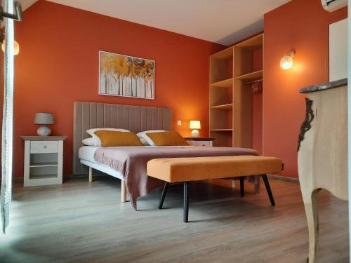 Łóżko lub łóżka w pokoju w obiekcie Appartement 50m du centre historique