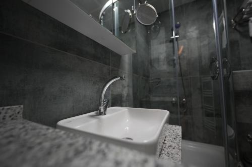 Koupelna v ubytování Marlen Hotel Bayraklı