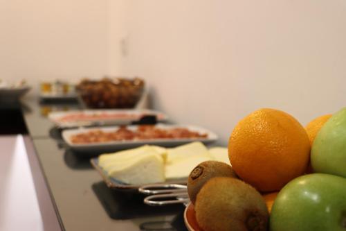 Makanan di atau berdekatan hotel