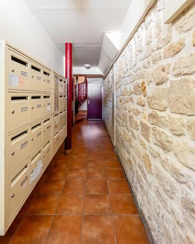 1 bedroomed Apartment Repos