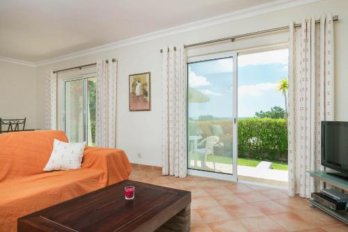 ABF36V2 Charming 2 bdr villa located only a few mi