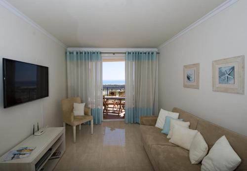 LGS65T2, Luxuoso T2 frente praia, em condominio