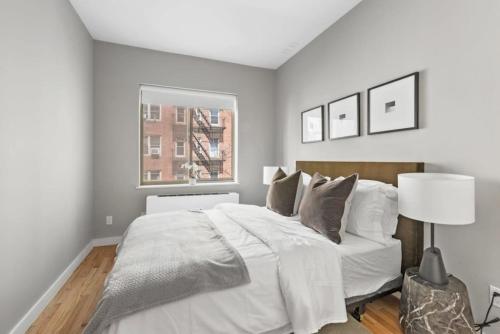 Top Notch 2 Bedroom Minutes From Central Park Image
