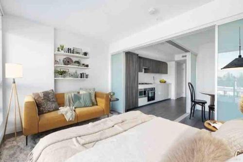 Lovely Cozy apt @Richmond centre