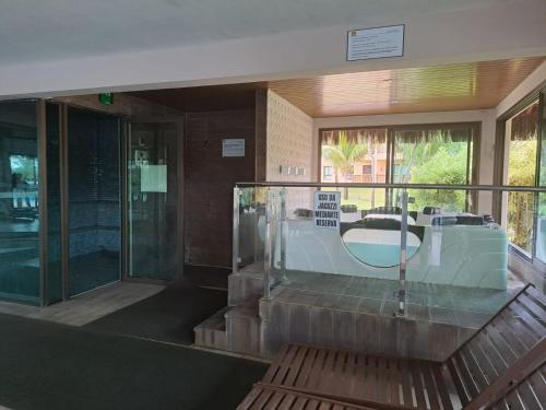 クムブコにあるVG Sun Cumbuco 406のバスルーム(シンク付)が備わります。