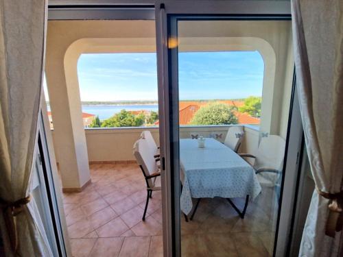 Apartments by the sea Barbat, Rab - 21809