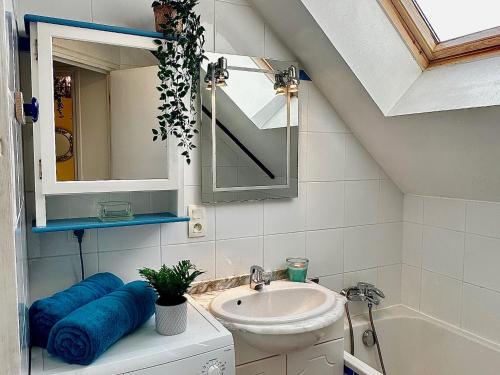 Ванная комната в Appartement Guidel, 3 pièces, 3 personnes - FR-1-714-3