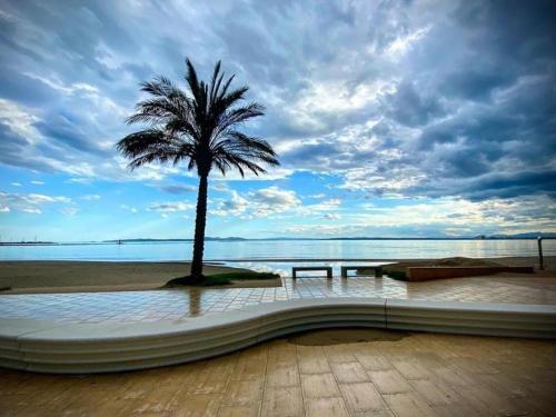 Estudio Renovado con Terraza a 200m de la Playa de Roses + Parking Privado y Climatización - ES-258-14