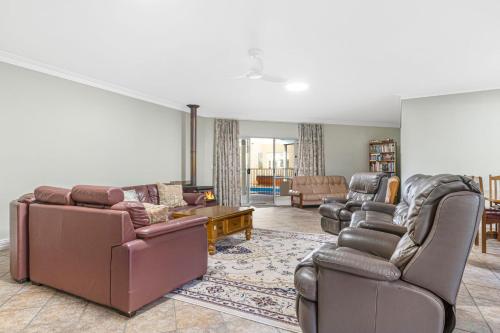 Χώρος καθιστικού στο Inn The Tuarts Guest Lodge