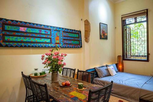 Χώρος καθιστικού στο PrivateHouse'sArtistBRKitchenBalconyOldQuarter