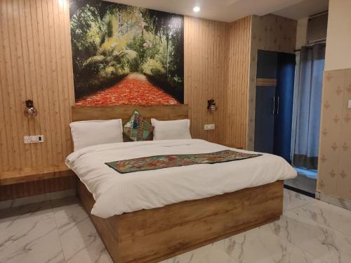 Heartbeat Hotel – Photos 3