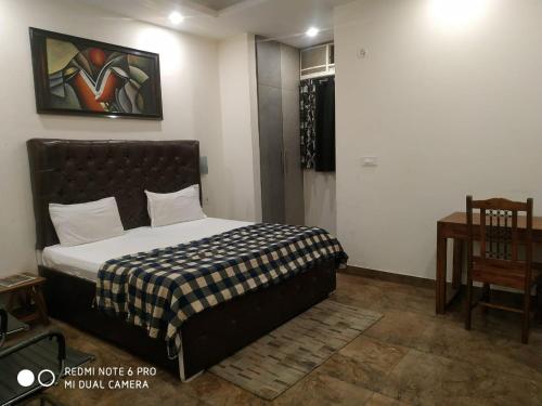 Heartbeat Hotel – Photos 5