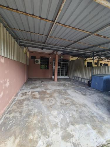 Fotografie z fotogalerie ubytování Zara Homestay @ Kok Lanas v destinaci Ketereh